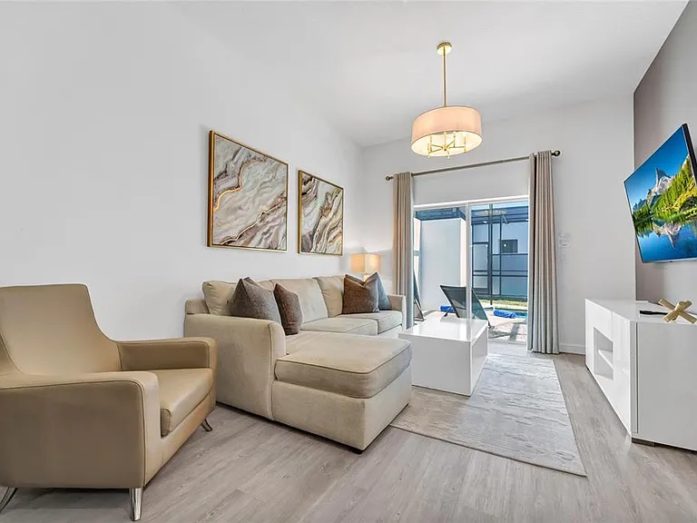 637 Trikomo Dr — Photo 17
