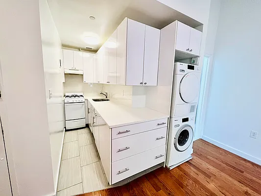 Rented by Domain Properties | media 15