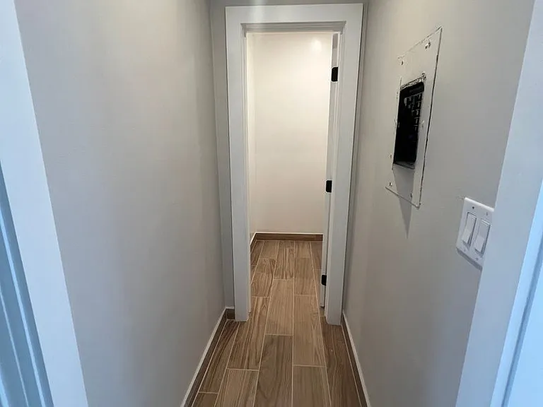 20301 Cohasset St — Photo 9