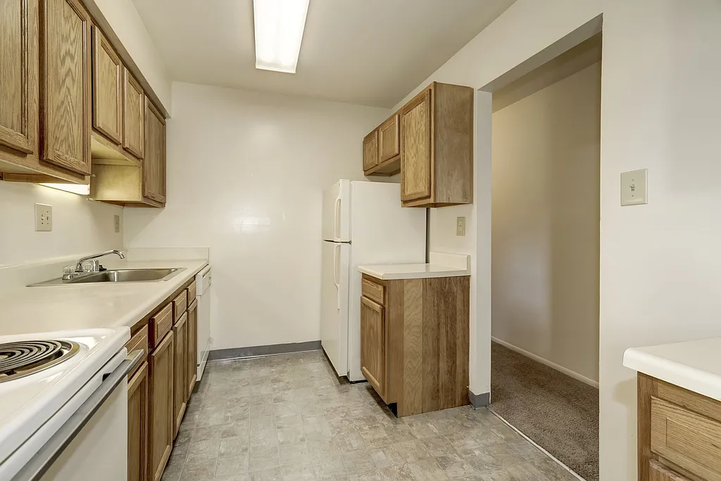 Brookmont Apartments — Photo 4