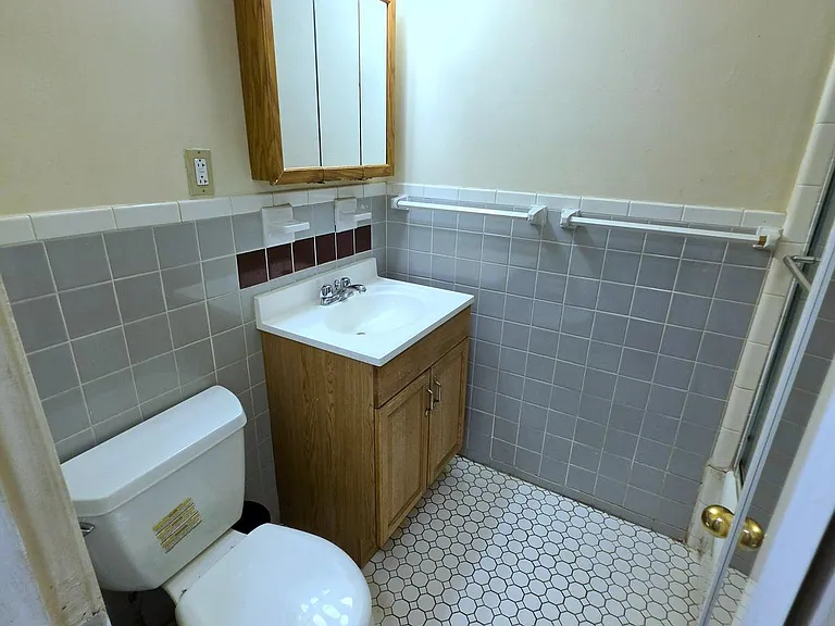 4035 Baltimore Ave — Photo 6