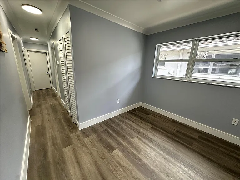 814 SW 12th Pl — Photo 14