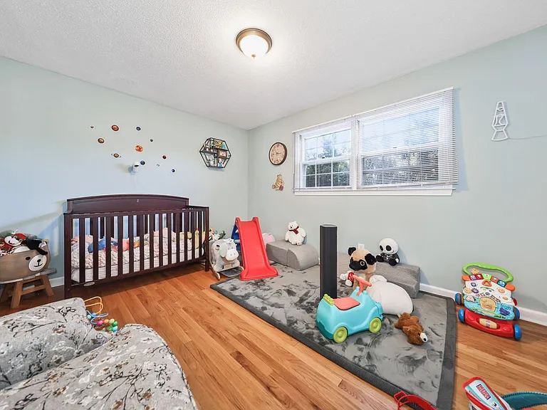 41 Trout Brook Dr — Photo 44