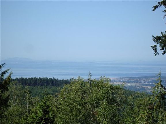 2nd image of 9999 Lost Mountain Ln