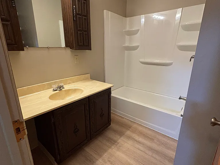 159 Tompkins Dr — Photo 10