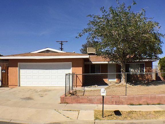 3rd image of 1257 E Navajo St