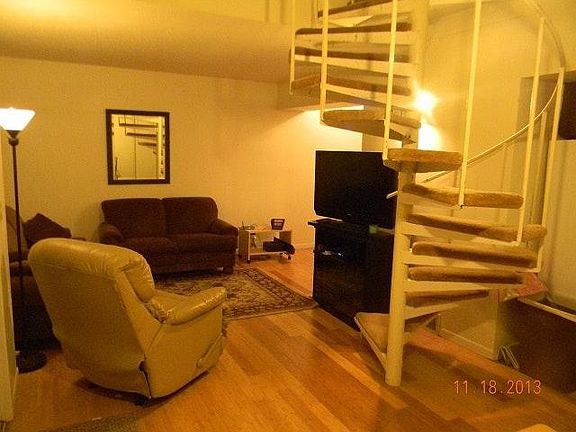 3rd image of 1610 Linda Dr