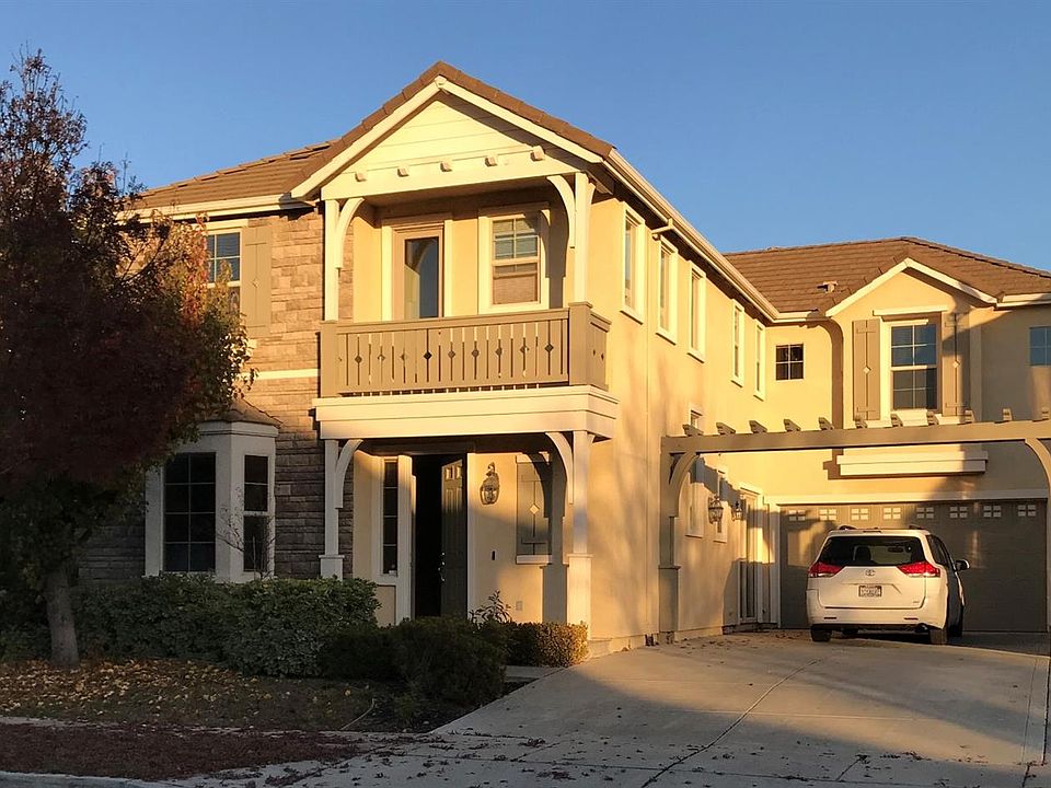 1st image of 3901 Prosser St