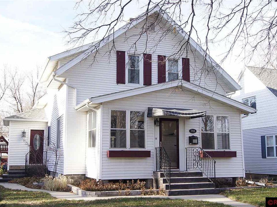 1st image of 711 N Franklin St