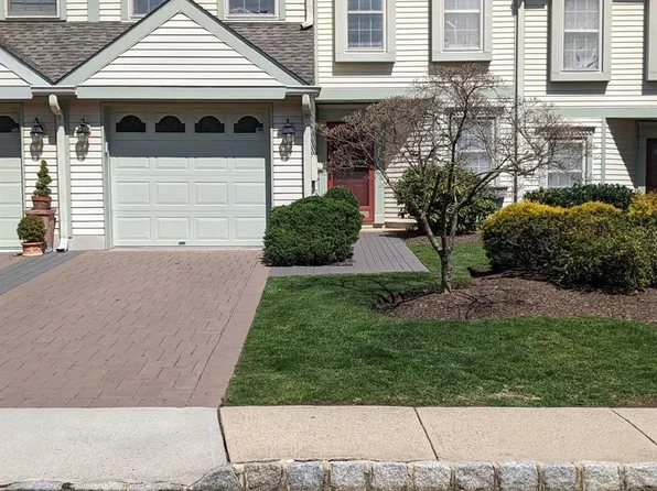 73 Fair Acres Ct, Princeton, NJ 08540