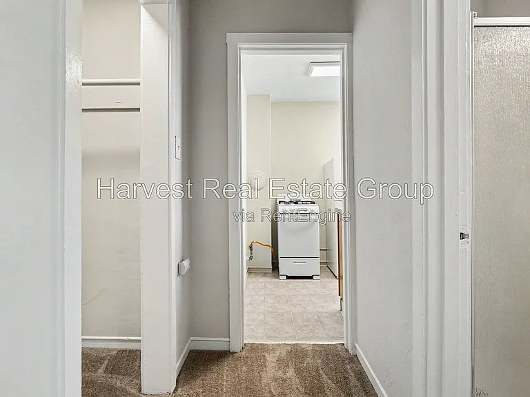22284 Mission Blvd — Photo 8