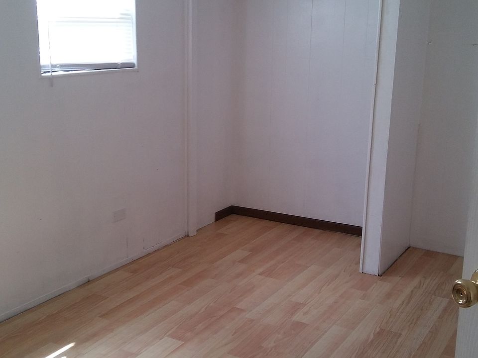 2nd image of 215 Santa Cruz St
