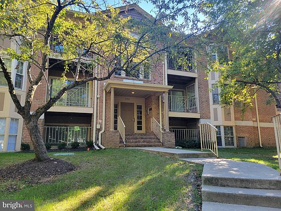 2nd image of 3500 Thomas Pointe 2d Ct #2D