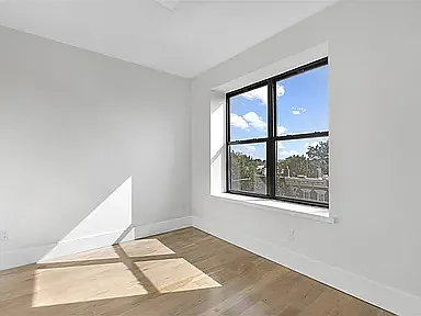 32 Magnolia Ave #302 — Photo 8