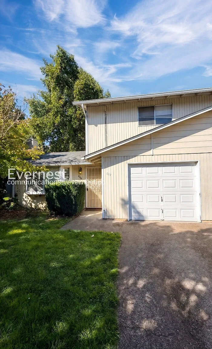 2 bed, 1.5 bath, 986 sqft, $1,550 — Photo 1