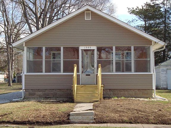 3rd image of 1555 Beecher Ave