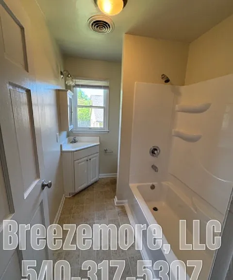227 E Piedmont St — Photo 9