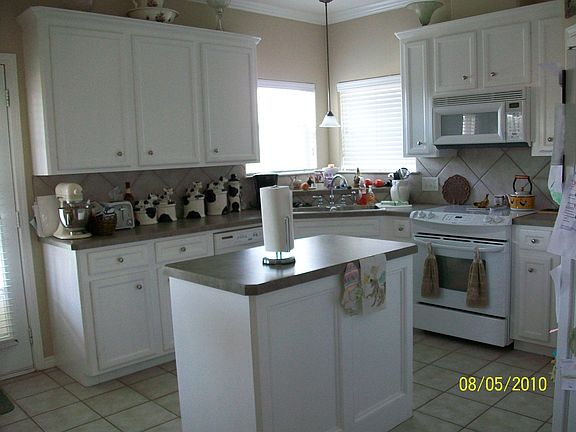 2nd image of 117 Hartford Dr