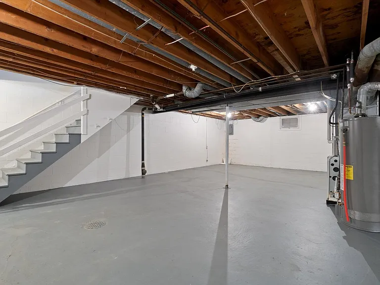 2601 Germain Dr — Photo 22