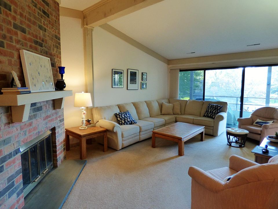 1st image of 36 Abbey Villa Cir Unit F