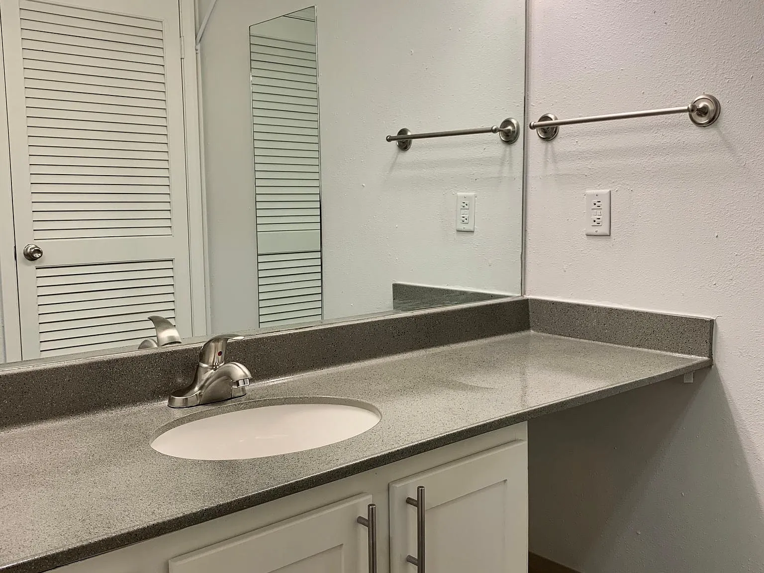 Seven65 Lofts — Photo 3
