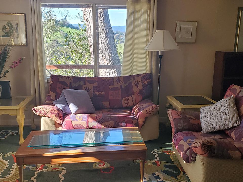 Living area.