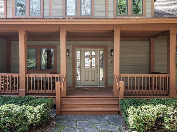 4th image of 2962 Crescent Shores Dr