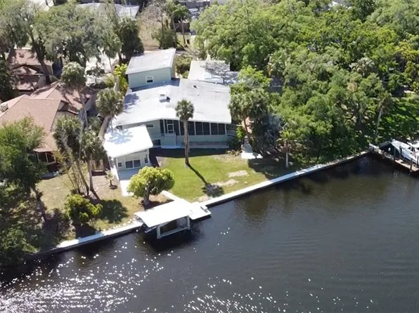 7102 Mandy Ln, New Port Richey, FL 34652