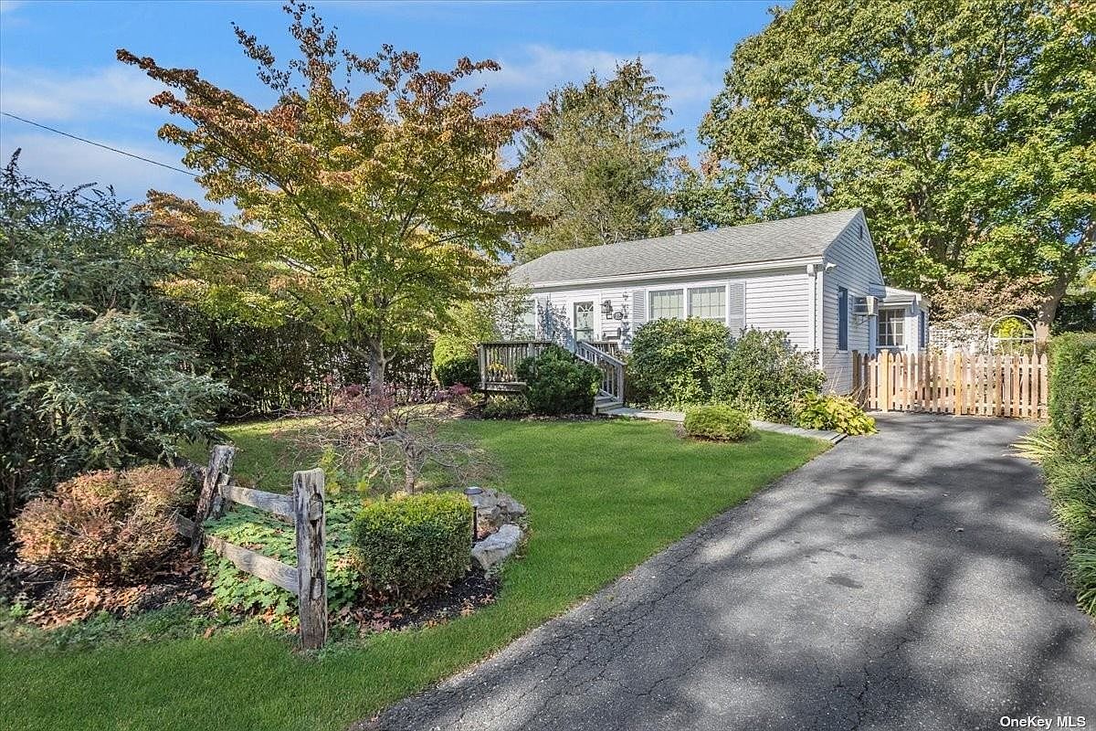17 Fenwick Street, Greenlawn, NY 11740 Zillow