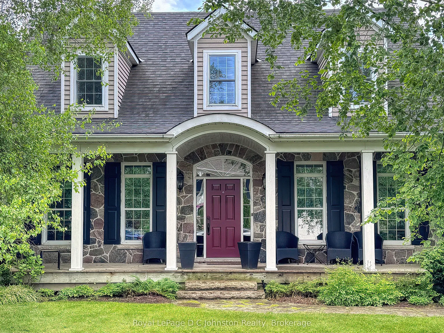 3 bed, $3,800 — Photo 1