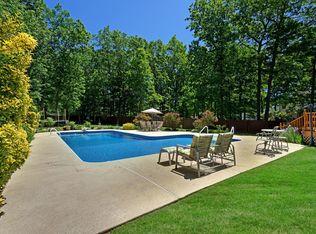 2027 Longewood Ln, Toms River, NJ 08755