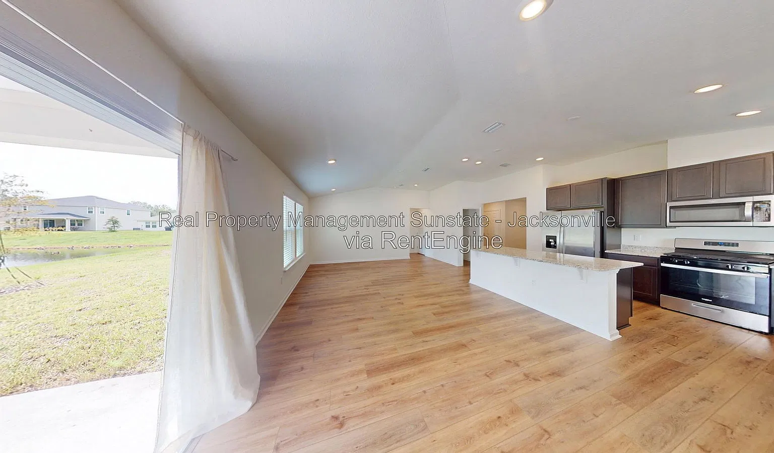 3 bed, 2.0 bath, 1541 sqft, $1,980 — Photo 1