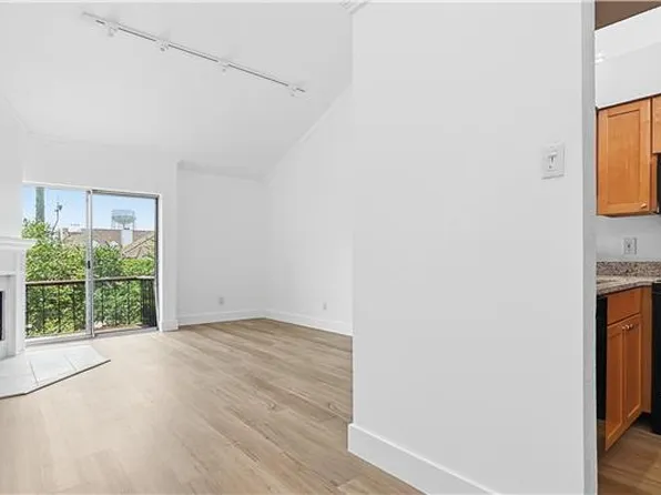 3707 Miles St APT 9, Dallas, TX 75209