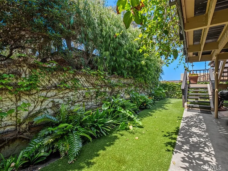 2 N Alta Mira Rd — Photo 35