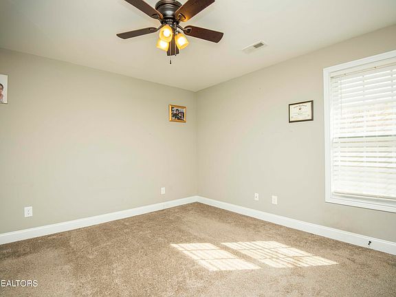 3rd image of 5528 Meadow Wells Dr