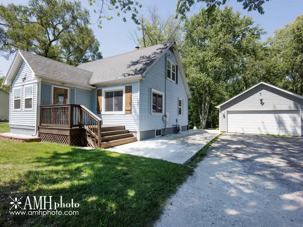 855 E 5000s Rd, Kankakee, IL 60901