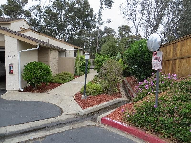 1st image of 9965 Aviary Dr
