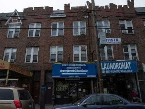 1st image of 4106 102nd St