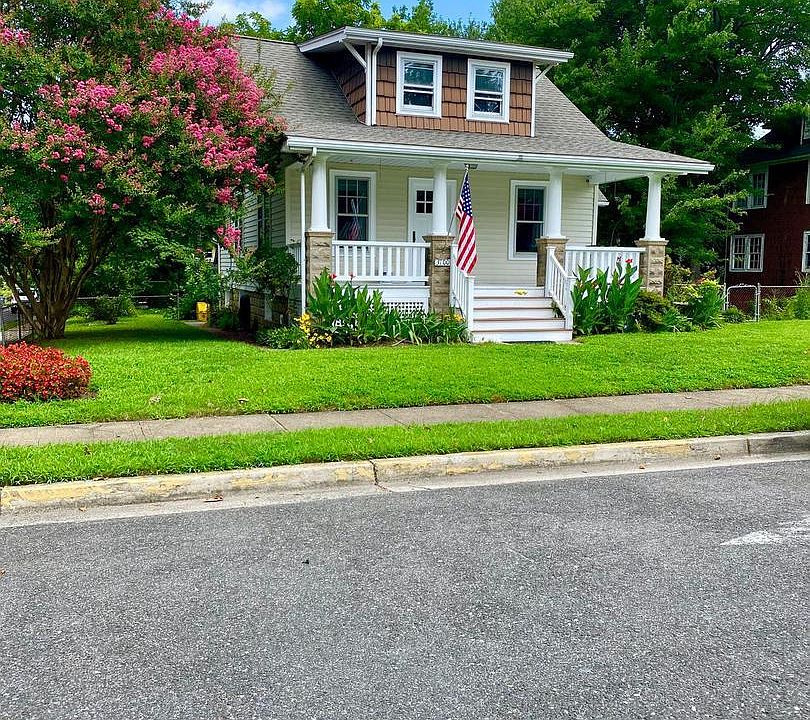 1st image of 3100 Varnum St