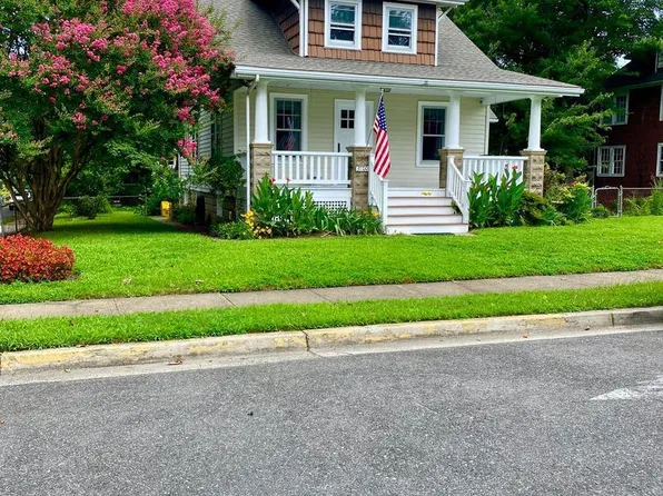3100 Varnum St, Mount Rainier, MD 20712