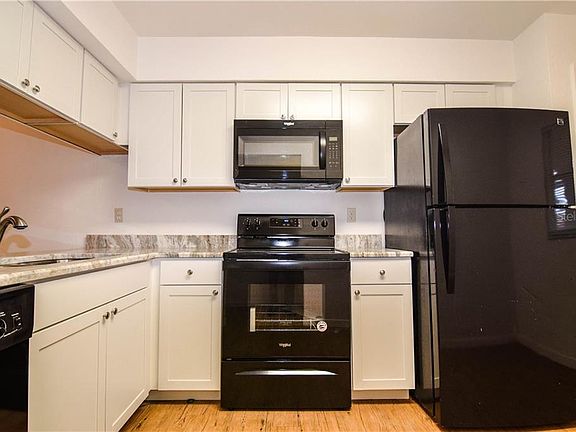 4th image of 6356 Bonnie Bay Cir