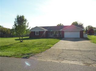 3185 E Pleasant Run Dr, Shelbyville, IN 46176