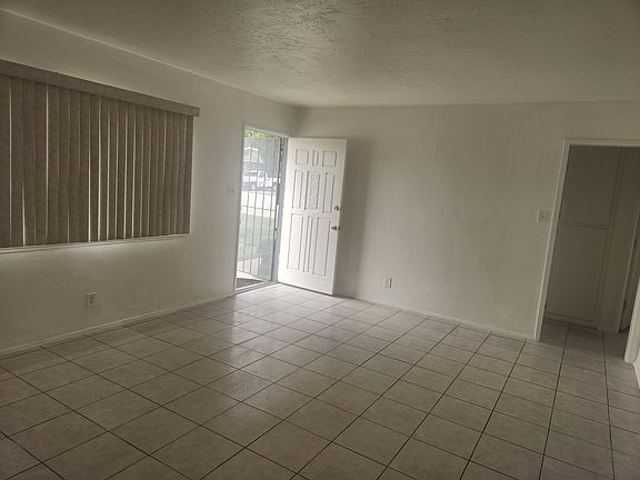 4th image of 10183 Bel Air Ave