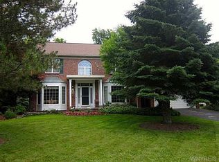 4385 Homestead Ln, Clarence, NY 14031