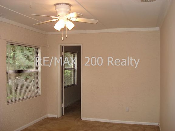 5th image of 3245 Clemwood Dr APT 2E