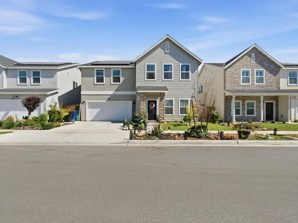 1773 N Sophia Street, Hanford, CA 93230