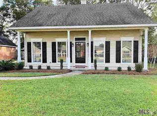 7894 Oakland Dr, Denham Springs, LA 70706
