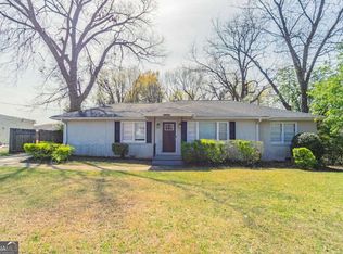 2062 Whites Mill Rd, Decatur, GA 30032