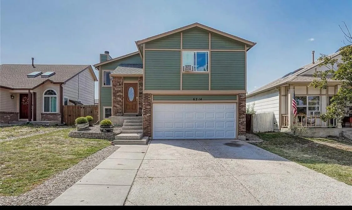 6214 Chantilly Pl — Photo 1