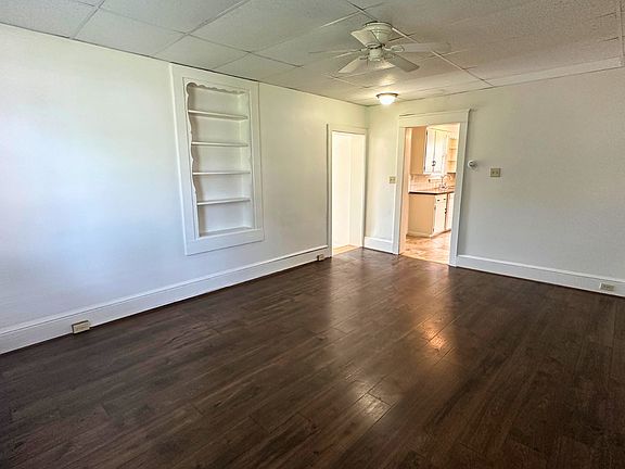 5th image of 288 W Main St